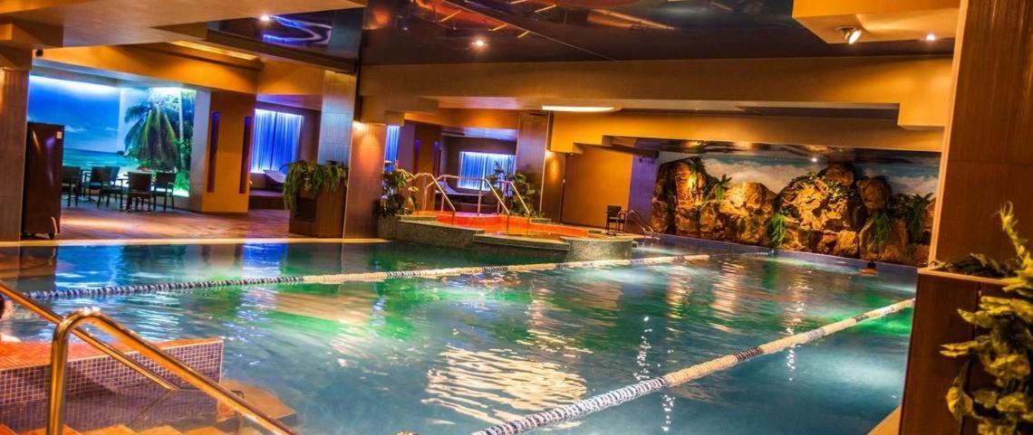 Dmt Apartament Rin Grand Bukarest Exteriör bild